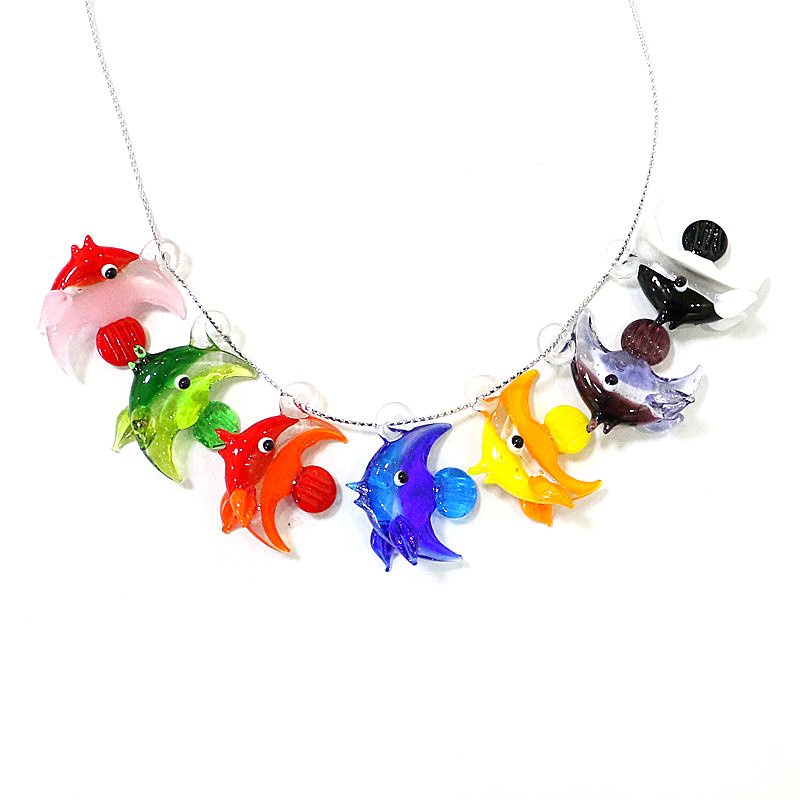 Aquarium Mini Fish - 2ชิ้นขนาดเล็กรูปสัตว์ทะเลจี้น่ารักแก้วทะเลปลาเสน่ห์ใช้สำหรับเครื่องประดับ DIY สร้อยคอต่างหูทำอุปกรณ์เสริมหรืออุปกรณ์ตกแต่งพิพิธภัณฑ์สัตว์น้ำ